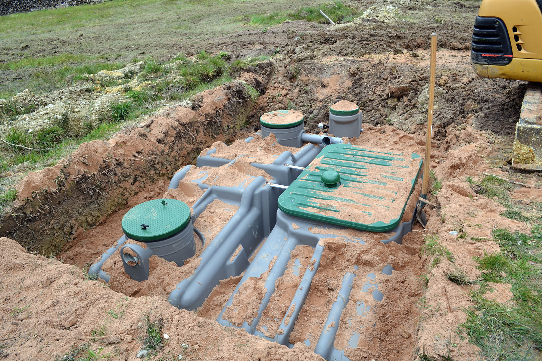 Installation d'un fosse septique par Geoffrey Lethuillier